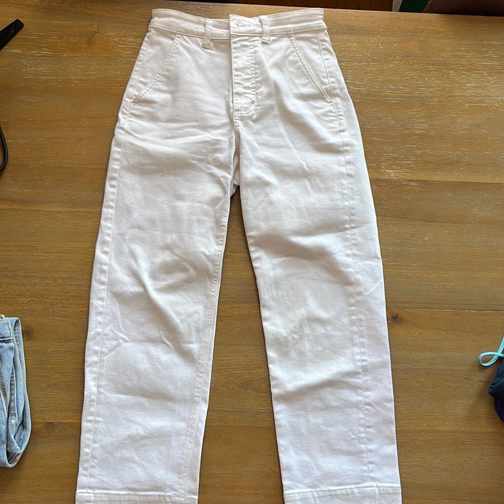Reallyyyyy CUTE EVERLANE WHITE PANTS in perfect condition